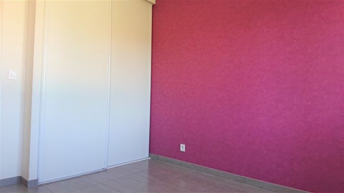 MAUSSAC : vente vente de 3 pi&egrave;ces - grande image 8