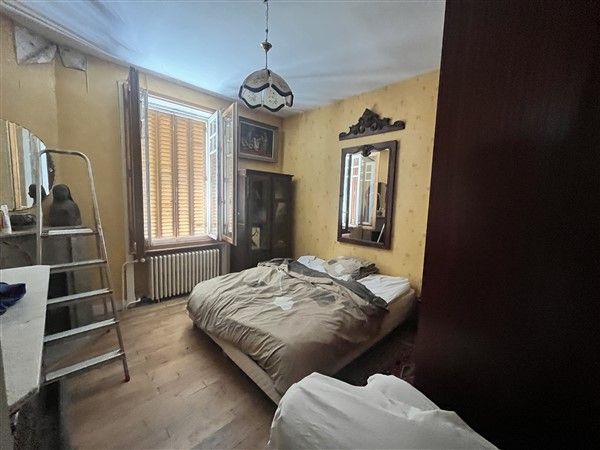 Poissac : vente vente de 5 pi&egrave;ces - grande image 5