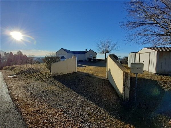 CHAMPAGNAC LA PRUNE : vente vente de 3 pi&egrave;ces - grande image 6