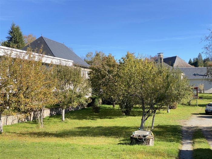 Meymac, Centre Ville &agrave; Pied : vente vente de 4 pi&egrave;ces - grande image 2