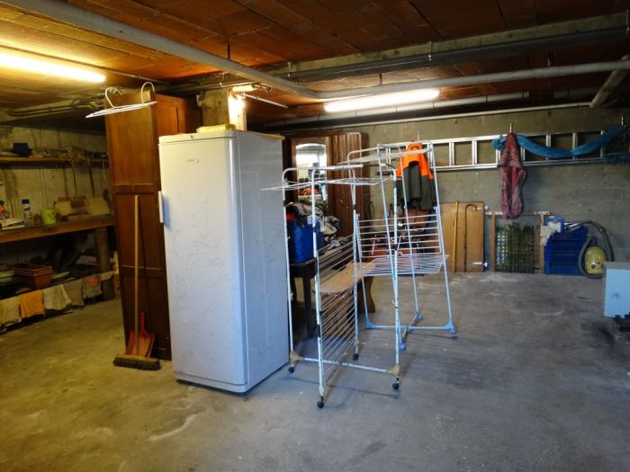 Centre Ville de Meymac : vente vente de 3 pi&egrave;ces - grande image 8