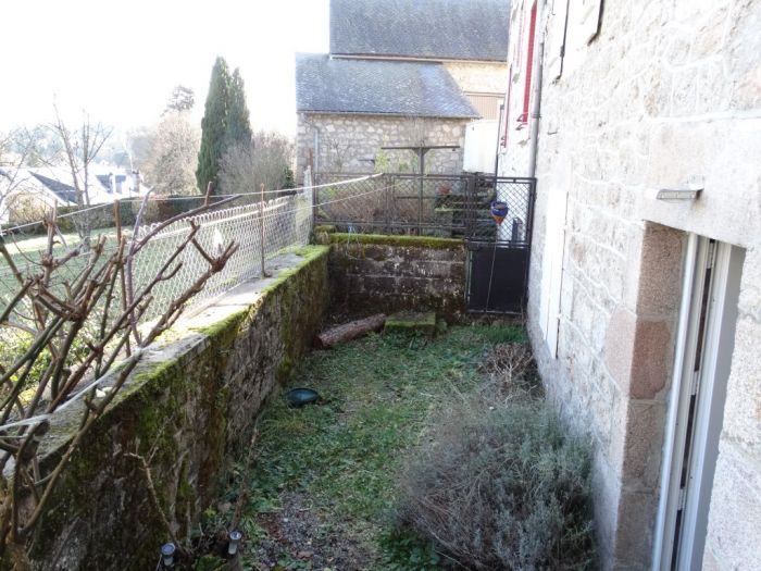 Centre Ville de Meymac : vente vente de 3 pi&egrave;ces - grande image 9