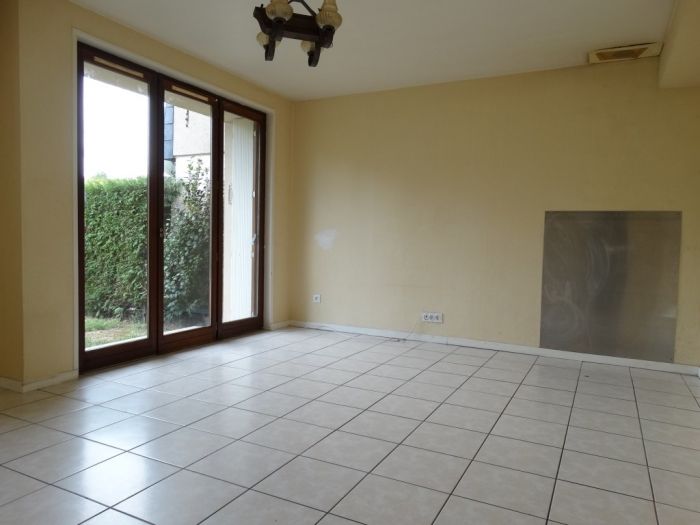 Meymac, Centre Ville, Exclusivit&eacute; : vente vente de 5 pi&egrave;ces - grande image 2