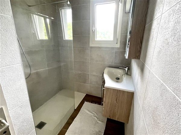 Laguenne sur Avalouze : vente vente de 3 pi&egrave;ces - grande image 4