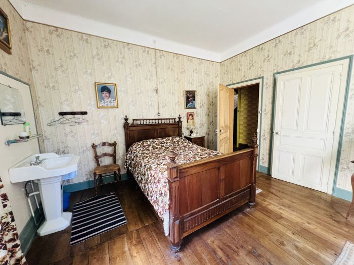 SECTEUR SAINT MEXANT/SAINT CLEMENT : vente vente de 9 pi&egrave;ces - grande image 7