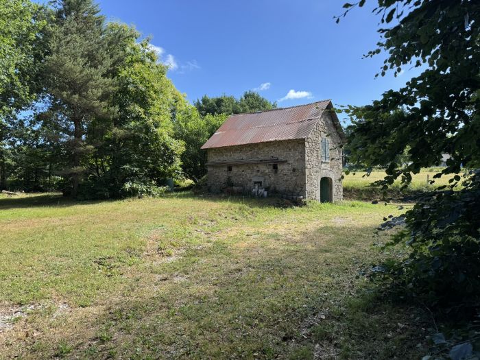 MARCILLAC-LA-CROISILLE : vente vente de 3 pi&egrave;ces - grande image 2