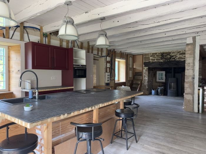 MARCILLAC-LA-CROISILLE : vente vente de 3 pi&egrave;ces - grande image 5