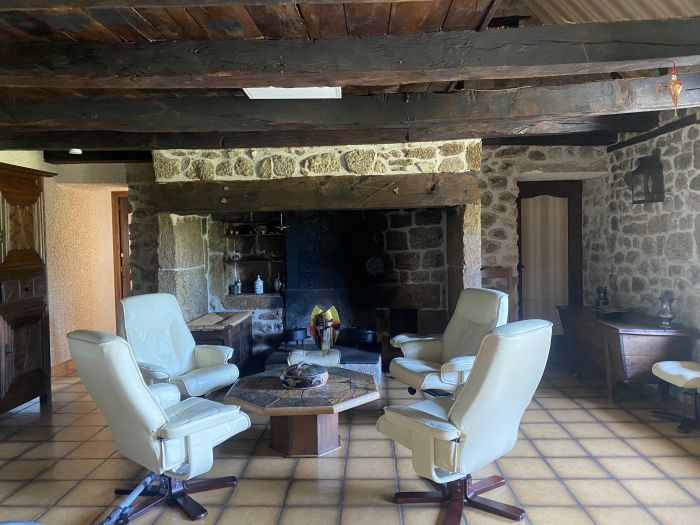 A LA CAMPAGNE - A 10 MINUTES D'EGLETONS : vente vente de 5 pi&egrave;ces - grande image 4