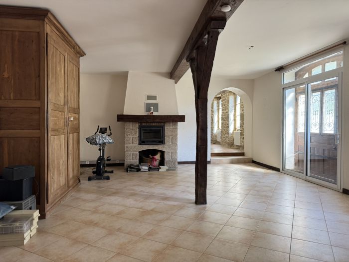 MARCILLAC-LA-CROISILLE : vente vente de 12 pi&egrave;ces - grande image 6