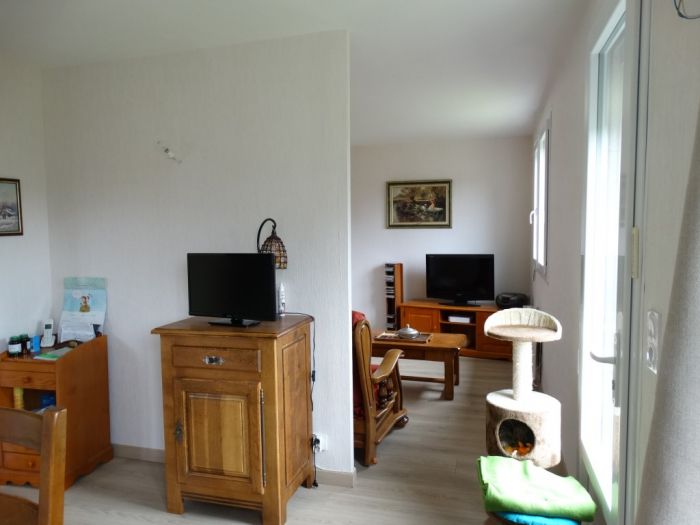 Meymac centre ville : vente vente de 4 pi&egrave;ces - grande image 5