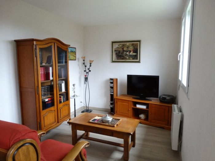 Meymac centre ville : vente vente de 4 pi&egrave;ces - grande image 6