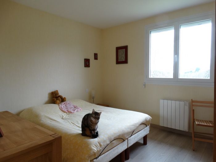 Meymac centre ville : vente vente de 4 pi&egrave;ces - grande image 8