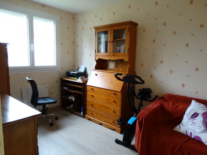 Meymac centre ville : vente vente de 4 pi&egrave;ces - grande image 9