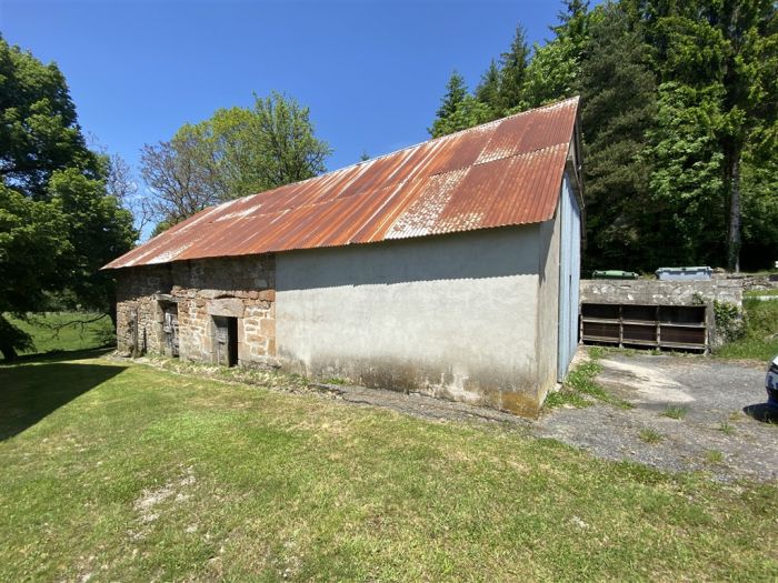 Entre Bugeat et Treignac : vente vente de 4 pi&egrave;ces - grande image 6