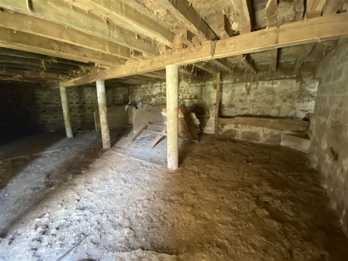 Entre Bugeat et Treignac : vente vente de 4 pi&egrave;ces - grande image 8