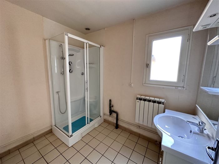 Meymac, proche Centre Ville & Lac : vente vente  - grande image 7