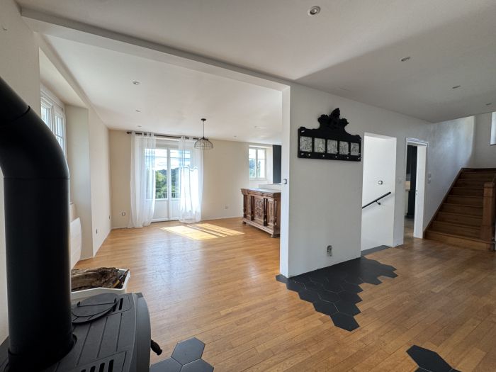 VILLAGE DE CORREZE : vente vente de 8 pi&egrave;ces - grande image 4