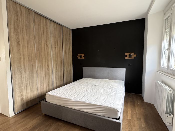 VILLAGE DE CORREZE : vente vente de 8 pi&egrave;ces - grande image 6