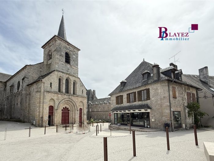 Centre Ville, Place de l'Eglise : vente Maison 4 - vignette 1
