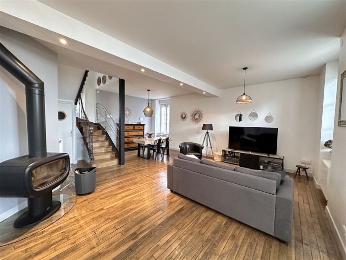 Meymac, Centre Ville &agrave; Pied : vente vente de 6 pi&egrave;ces - grande image 3