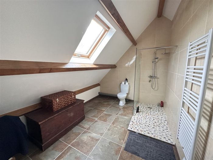 Meymac, Proche centre Ville : vente vente de 6 pi&egrave;ces - grande image 5