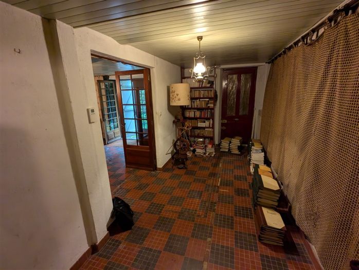 NEUVIC : vente vente de 7 pi&egrave;ces - grande image 10