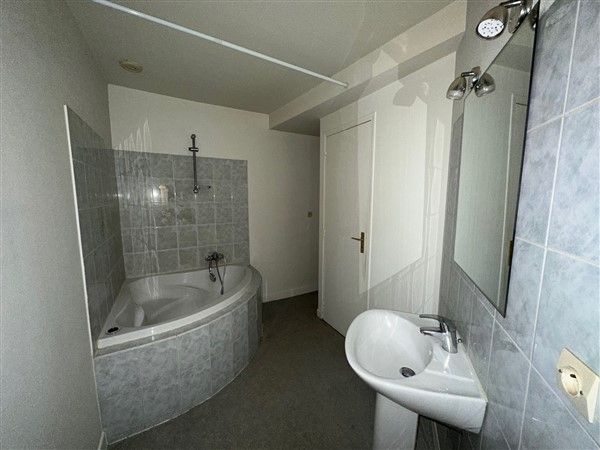 QUARTIER DU TRECH : vente vente de 1 pi&egrave;ces - grande image 5