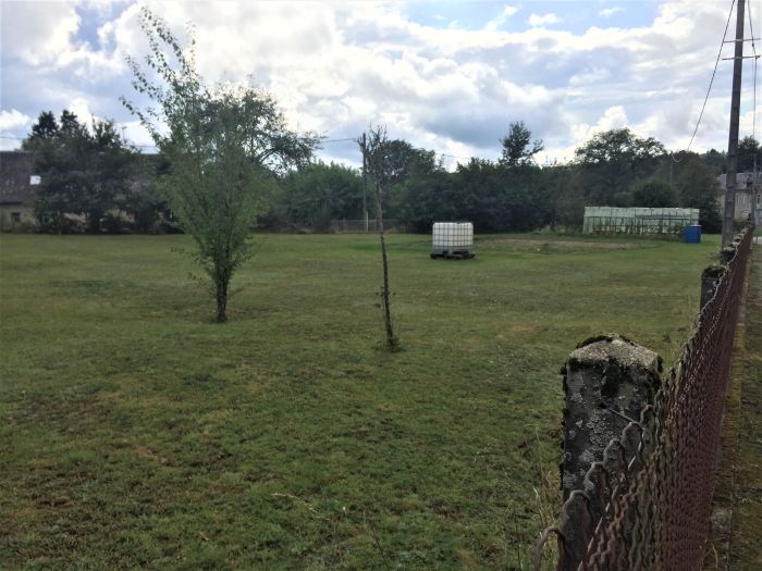 5 MIN D'EGLETONS : vente Terrain 0 - vignette 1