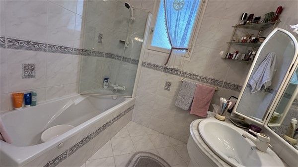 TULLE : vente vente de 7 pi&egrave;ces - grande image 10