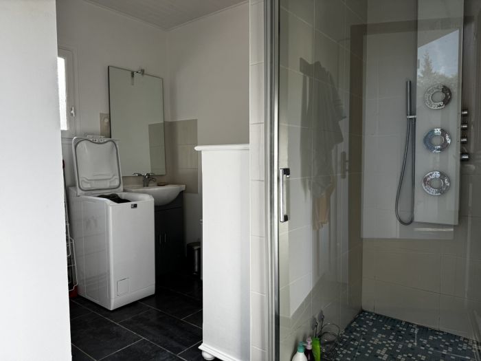 MARCILLAC-LA-CROISILLE : vente vente de 3 pi&egrave;ces - grande image 9