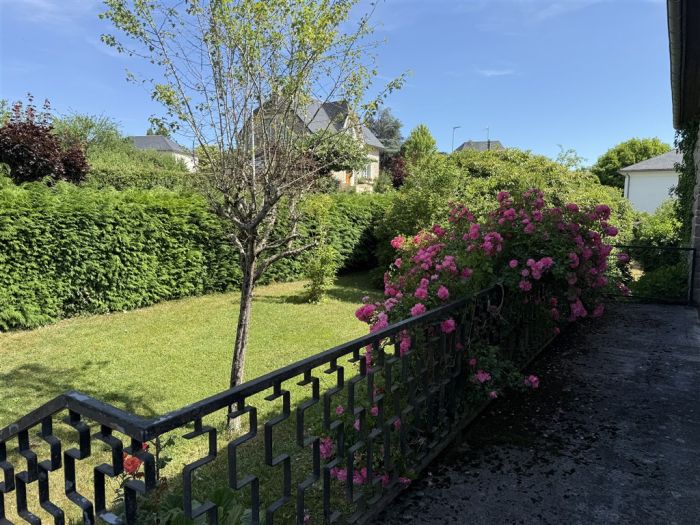 MEYMAC : vente vente de 5 pi&egrave;ces - grande image 2